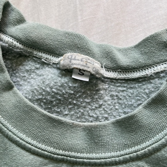 Brandy melville erica bear green crewneck sweater - Picture 7 of 11
